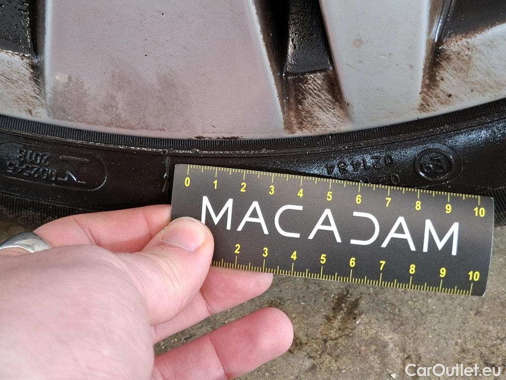  Volkswagen  Golf  VOLKSWAGEN / 2020 / 5P / Berline 2.0 TDI SCR 115 DSG7 Life Busi #7