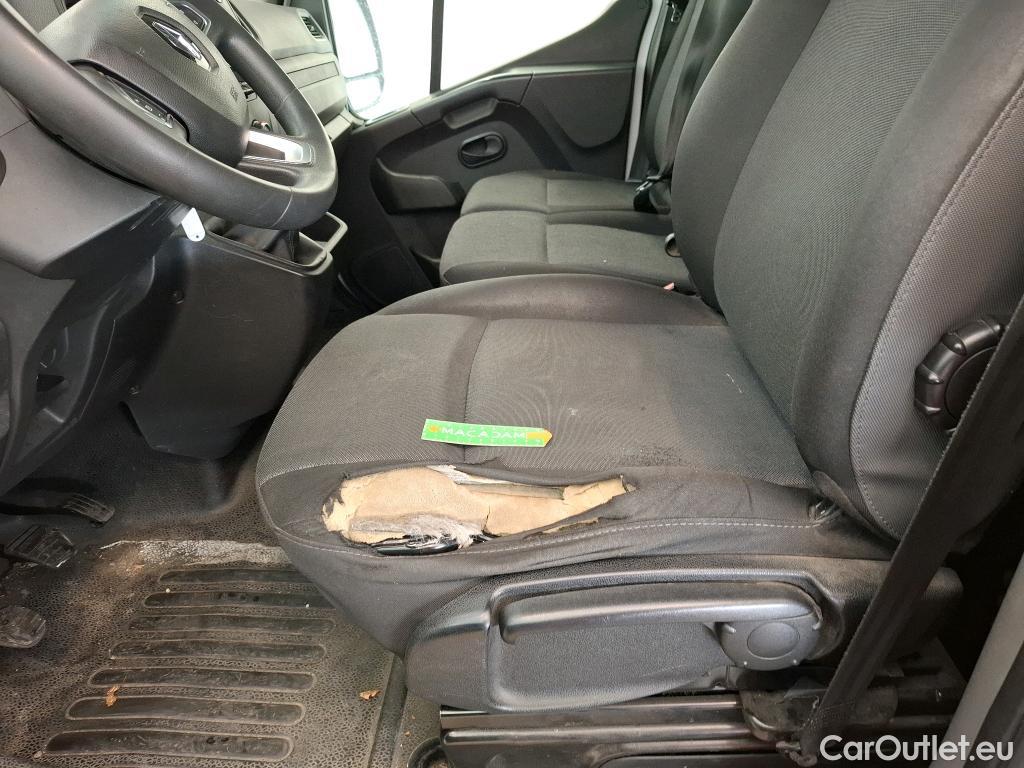  Renault  Master RENAULT  / 2019 / 4P / Fourgon tôlé FG Tr GCF F3300 L2H2 Energy dCi 150 #1