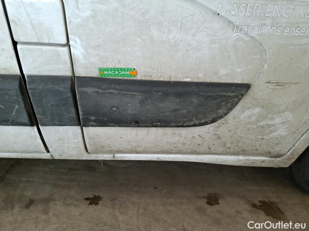  Renault  Master RENAULT  / 2019 / 4P / Fourgon tôlé FG Tr GCF F3300 L2H2 Energy dCi 150 #50