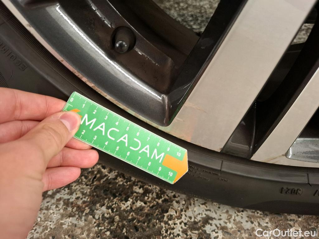  Peugeot  3008  II Allure 1.5 HDi 130CV BVA8 E6d #12