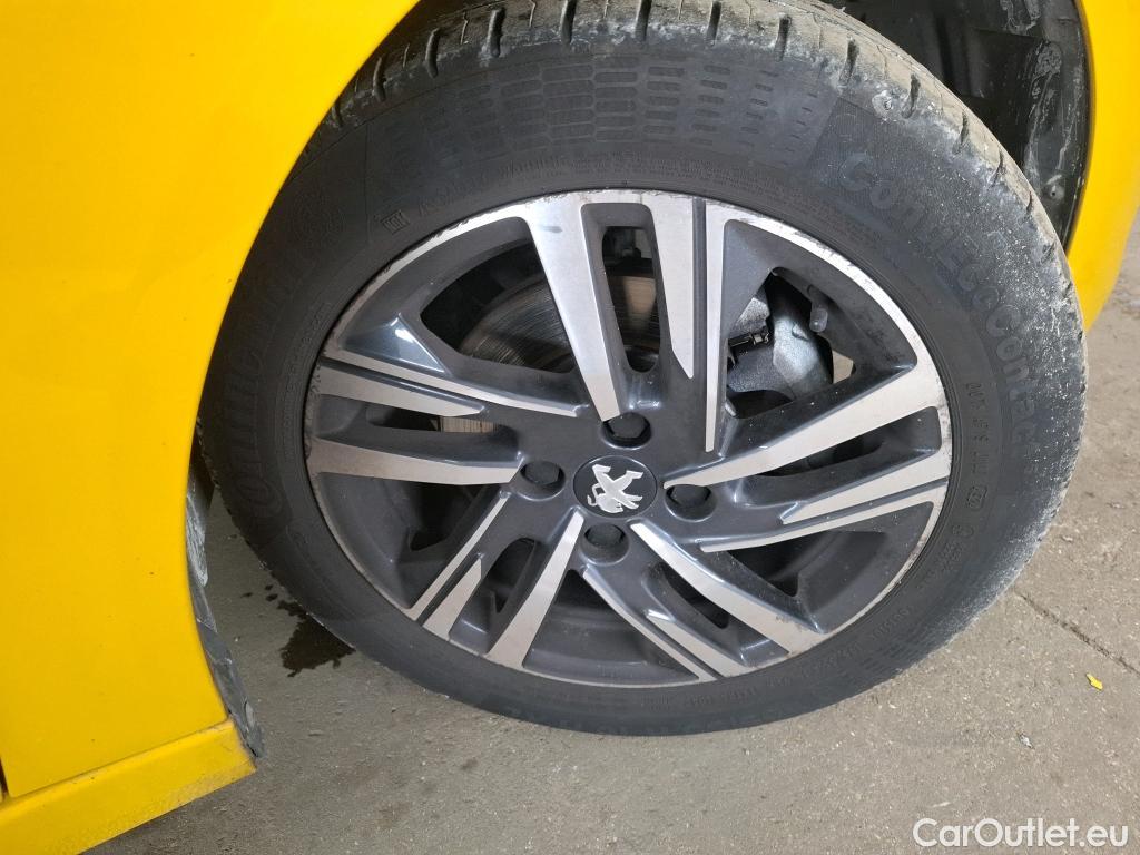  Peugeot  208  Allure Pack 1.2 PureTech 100CV BVA8 E6d #40