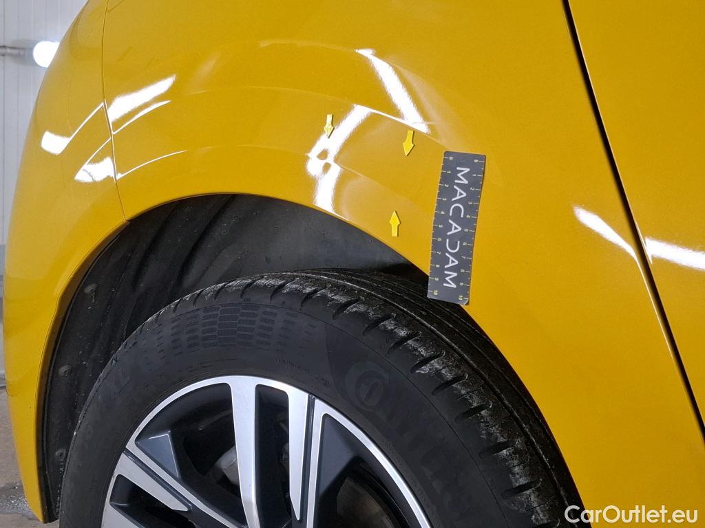  Peugeot  208  Allure Pack 1.2 PureTech 100CV BVA8 E6d #4