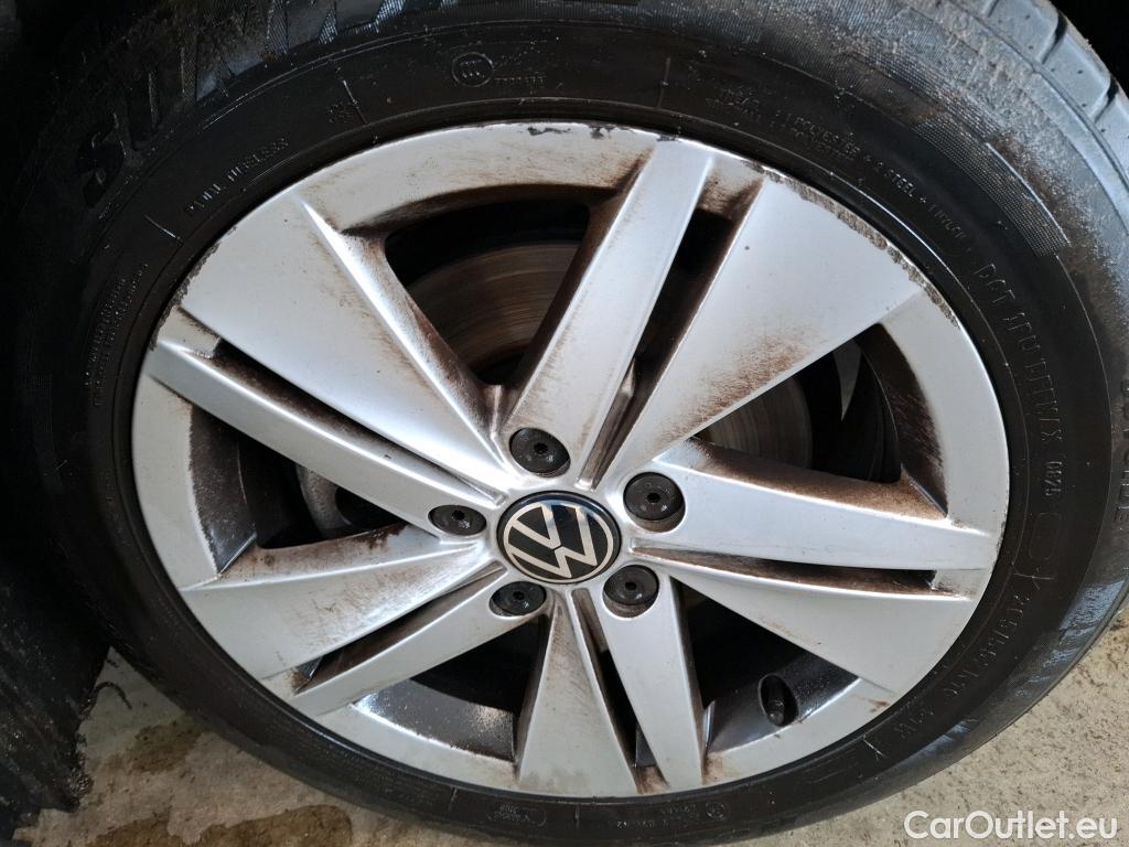  Volkswagen  Golf  VOLKSWAGEN / 2020 / 5P / Berline 2.0 TDI SCR 115 DSG7 Life Busi #4