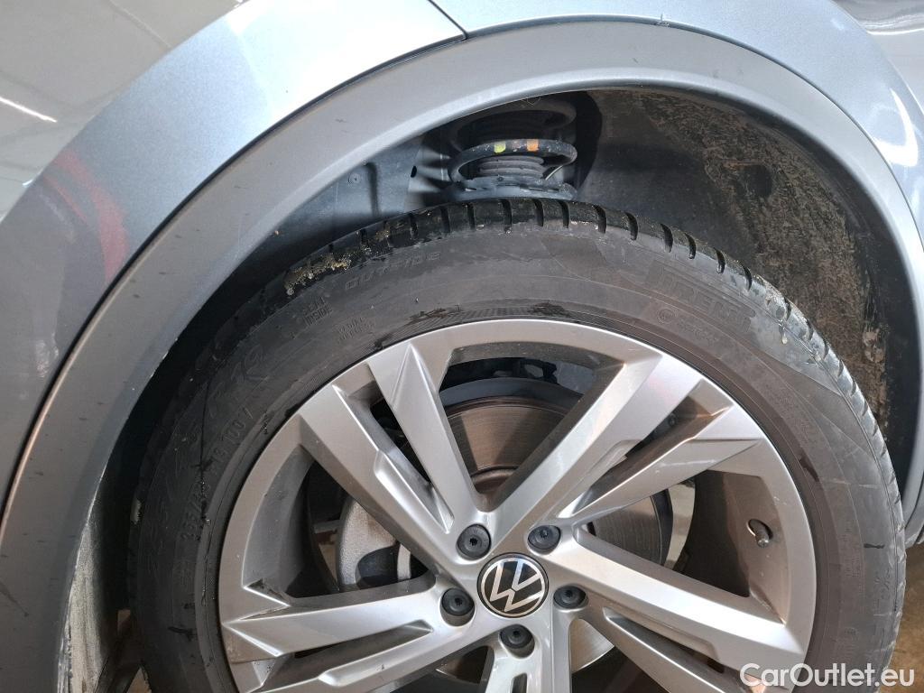  Volkswagen  Tiguan VOLKSWAGEN  Allspace / 2021 / 5P / SUV 2.0 TDI 150 DSG7 R-Line #5