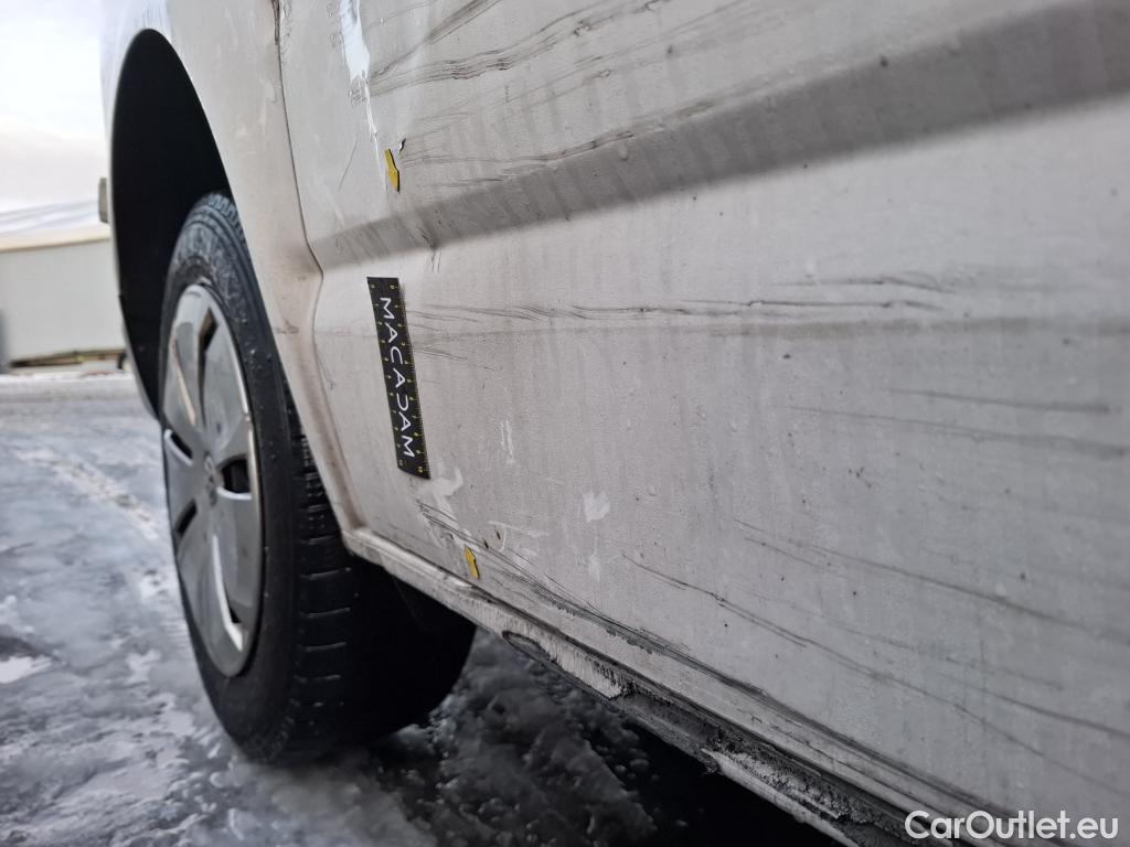  Volkswagen  Transporter VOLKSWAGEN  / 2019 / 4P / Fourgon tôlé 2.0 TDi 110 L1H1 Business #8