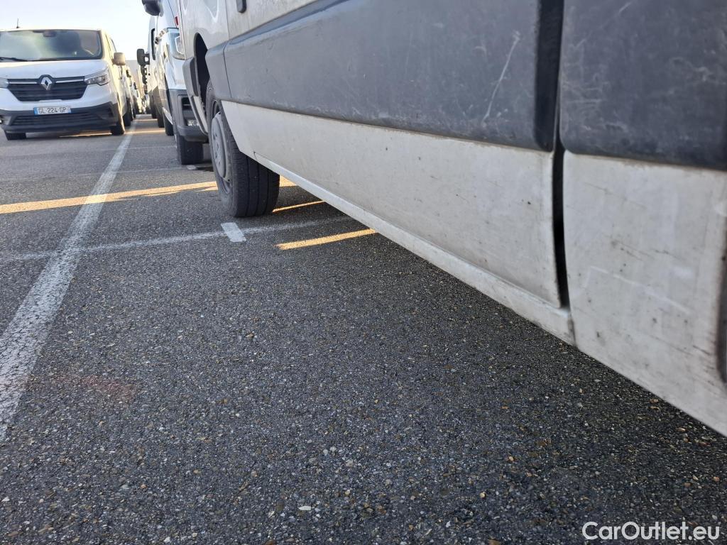  Renault  Master RENAULT  / 2019 / 4P / Fourgon tôlé FG Tr GCF F3300 L2H2 Energy dCi 150 #9