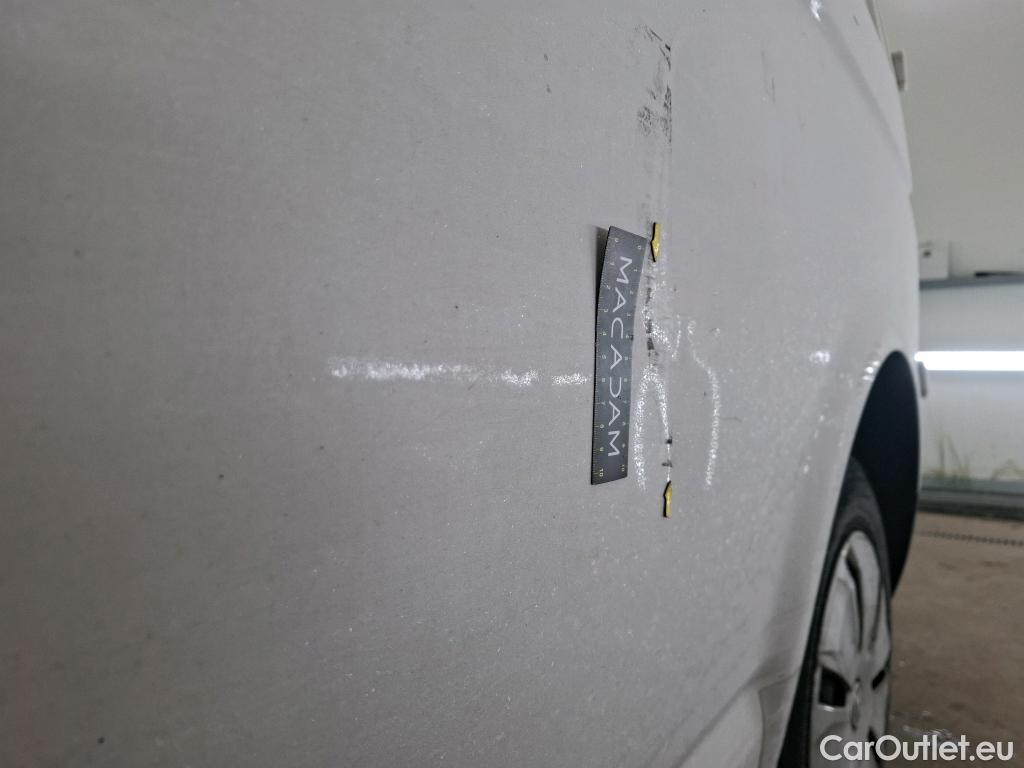  Volkswagen  Transporter VOLKSWAGEN  / 2019 / 4P / Fourgon tôlé 2.0 TDi 110 L1H1 Business #18