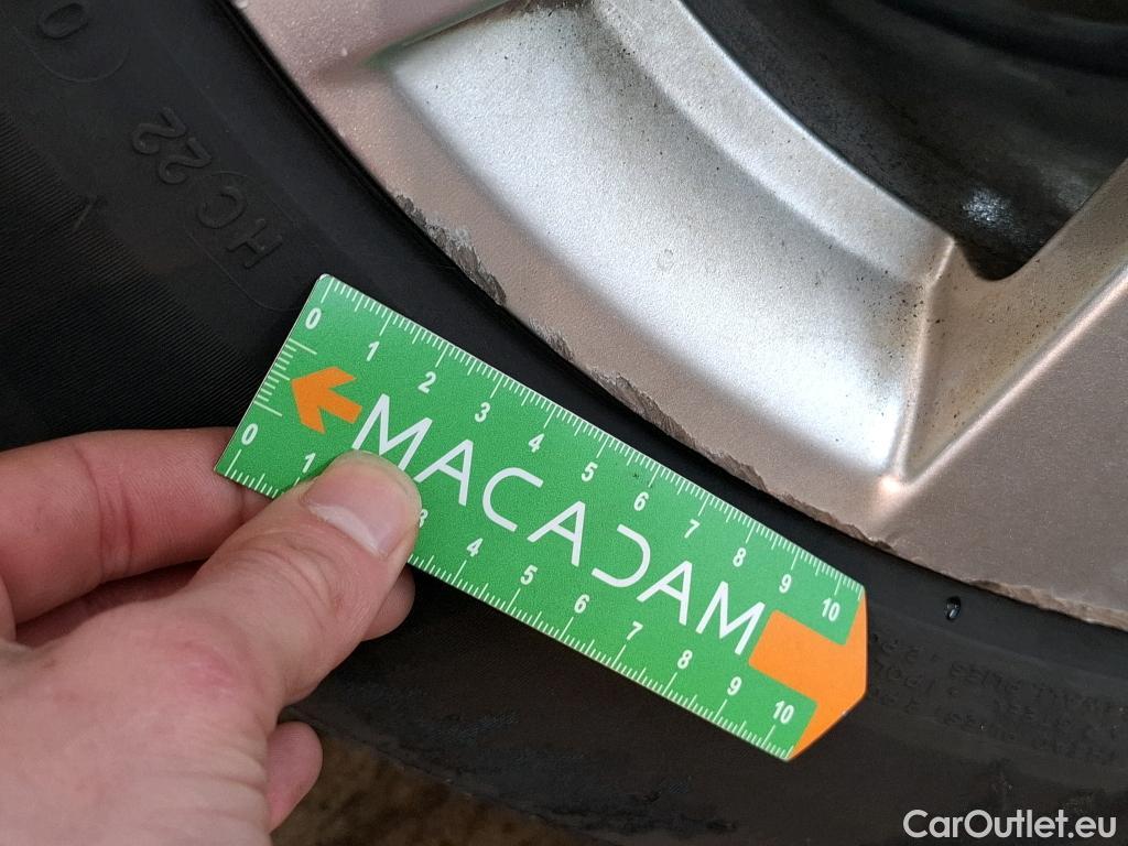  Peugeot  5008  Active Pack 1.5 HDi 130CV BVA8 7 Sieges E6d #7