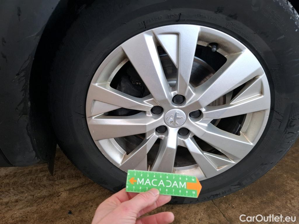  Peugeot  5008  Active Pack 1.5 HDi 130CV BVA8 7 Sieges E6d #6