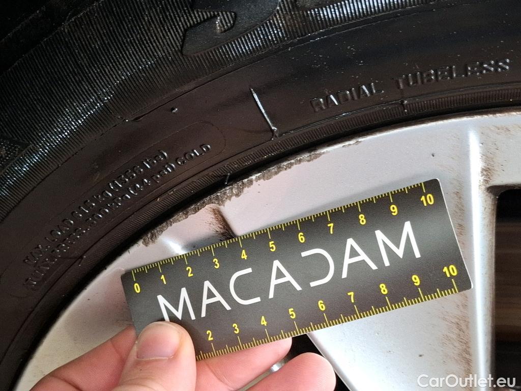  Volkswagen  Golf  VOLKSWAGEN / 2020 / 5P / Berline 2.0 TDI SCR 115 DSG7 Life Busi #8