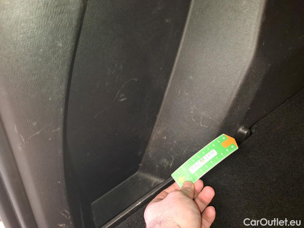  Peugeot  2008  Allure Business 1.5 HDi 110CV BVM6 E6d #21