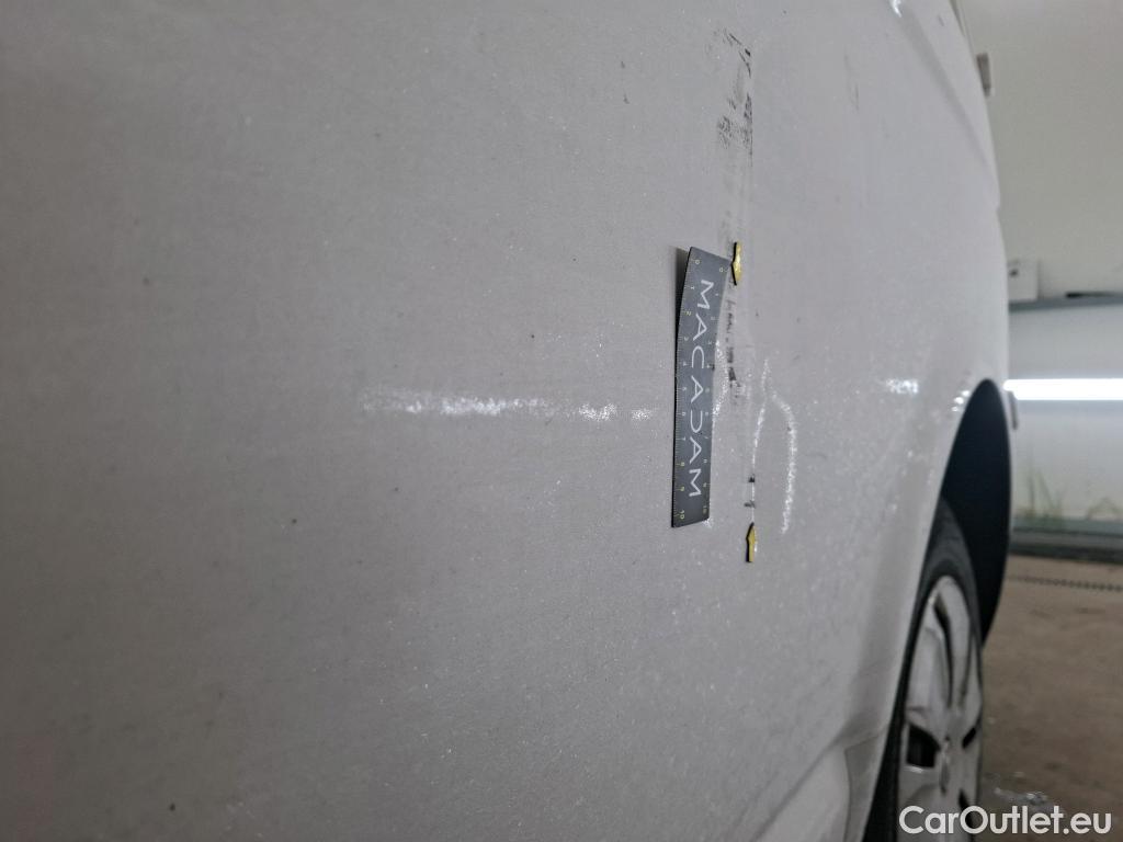  Volkswagen  Transporter VOLKSWAGEN  / 2019 / 4P / Fourgon tôlé 2.0 TDi 110 L1H1 Business #17