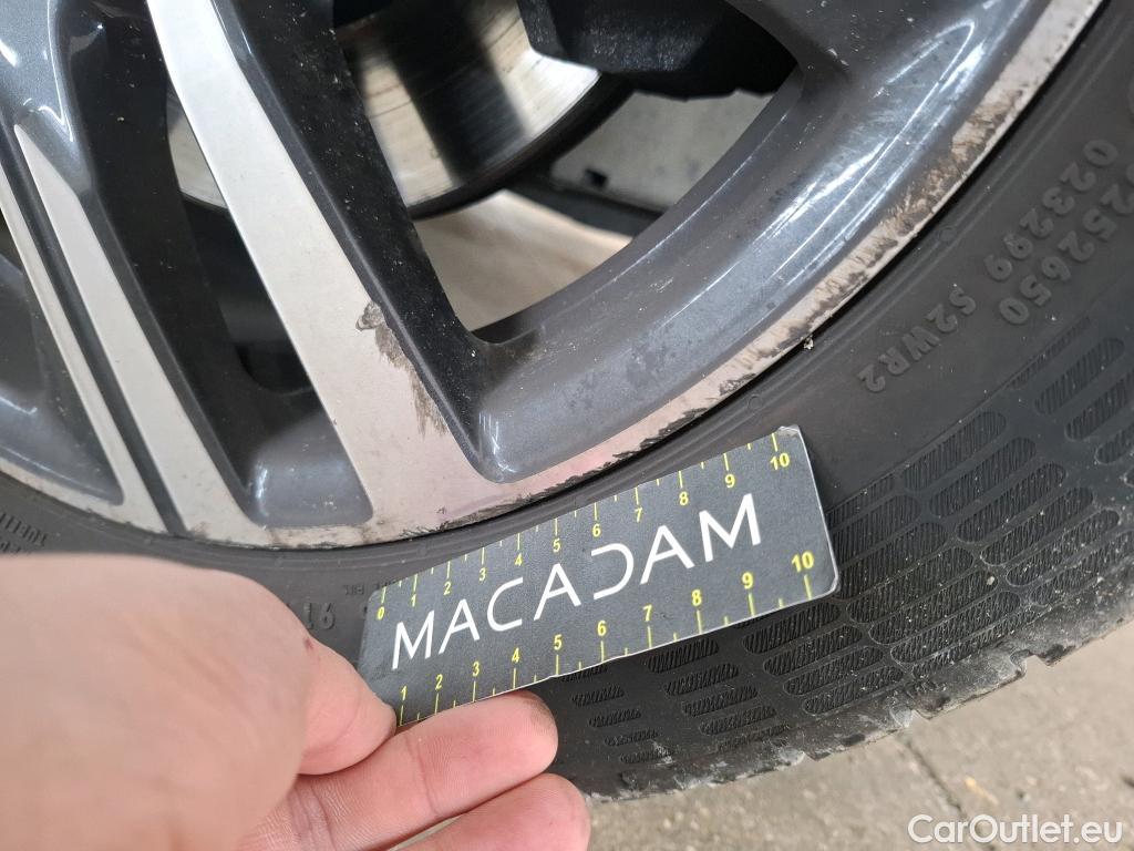  Peugeot  208  Allure Pack 1.2 PureTech 100CV BVA8 E6d #45