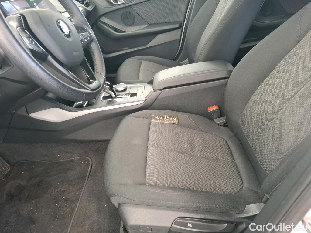  Bmw  Serie 1 BMW Série 1 / 2019 / 5P / Berline 116i DKG7 Business Design #5