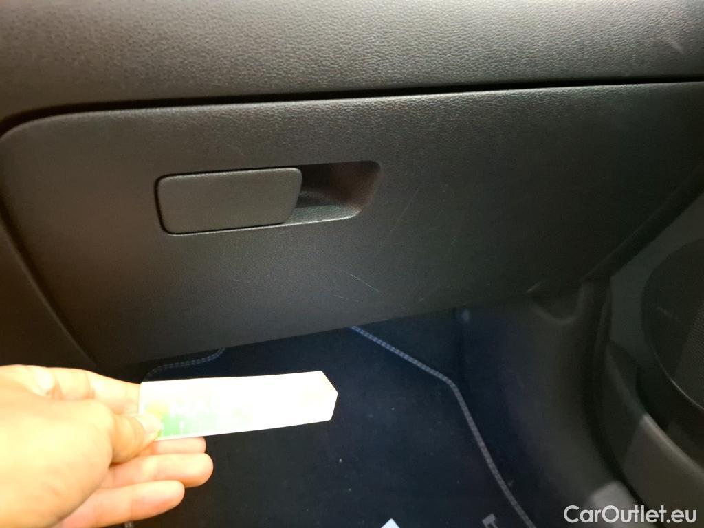  Hyundai  Konna HYUNDAI Kona / 2020 / 5P / SUV BEV 64KWH ELECTRIQUE 204CH CREATIVE #3