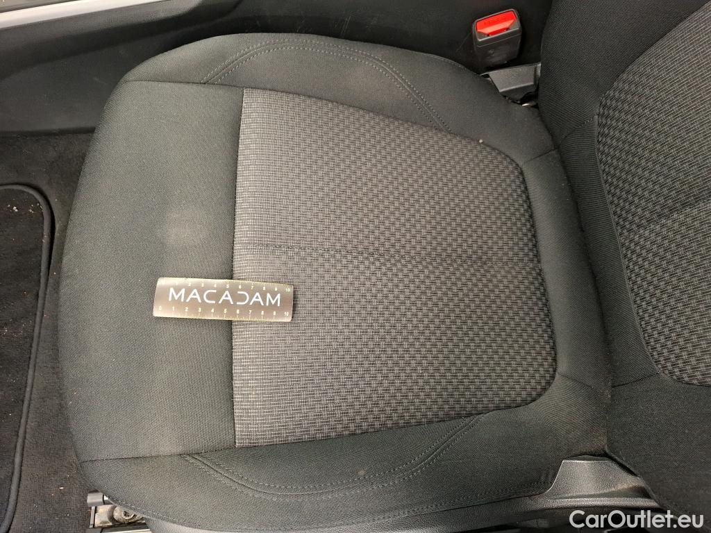  Bmw  Serie 1 BMW Série 1 / 2019 / 5P / Berline 116i DKG7 Business Design #2