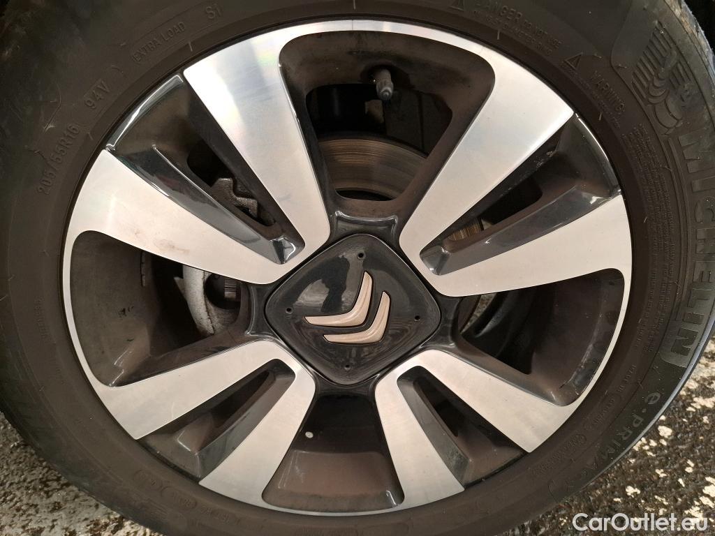  Citroen  C3  Max 1.2 PureTech 80CV BVM5 6E #6