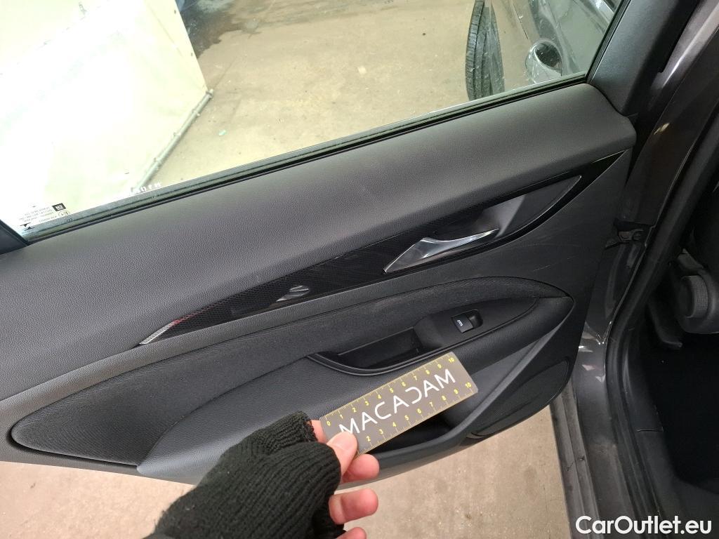  Opel  Insignia OPEL  Sports Tourer / 2020 / 5P / Break 1.5 Diesel 122ch ELEGANCE #26