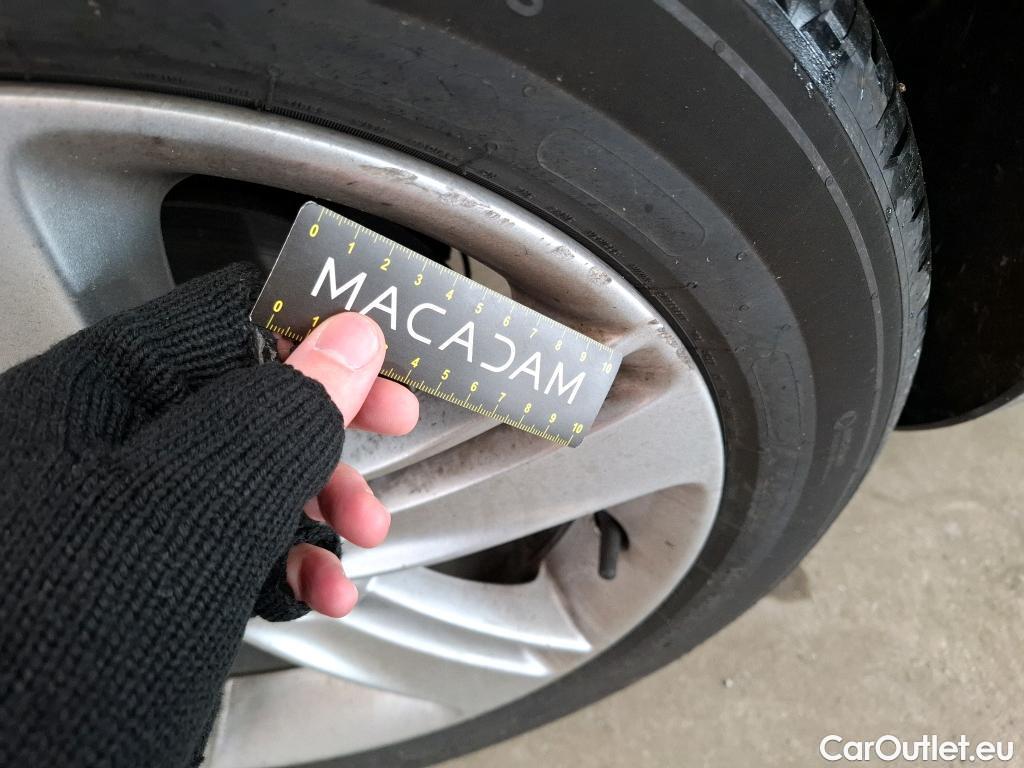  Opel  Insignia OPEL  Sports Tourer / 2020 / 5P / Break 1.5 Diesel 122ch ELEGANCE #17