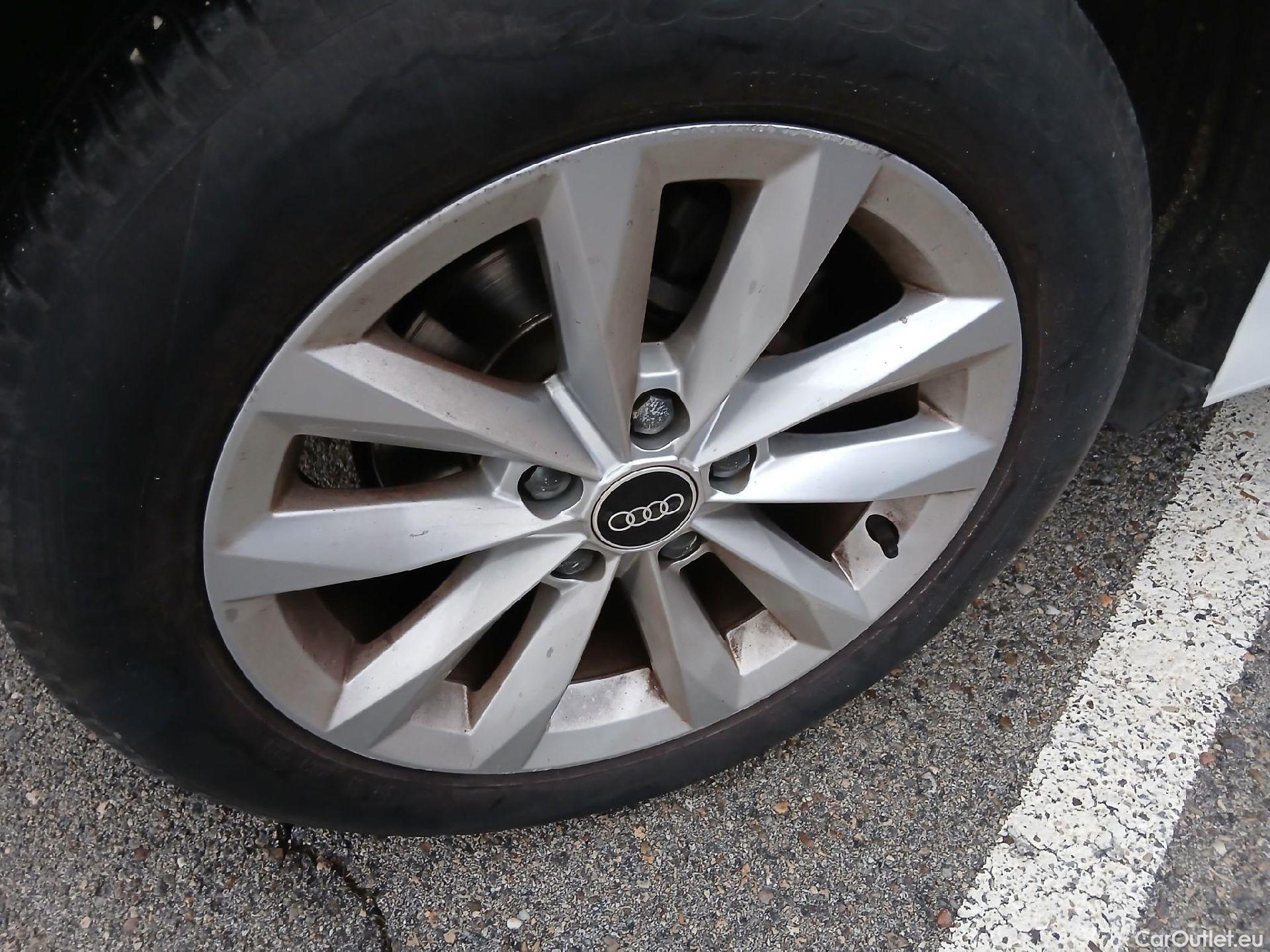  Audi  A3 AUDI  / 2020 / 5P / berlina con portón Sportback 30 TFSI 81kW (110CV) S tronic #8