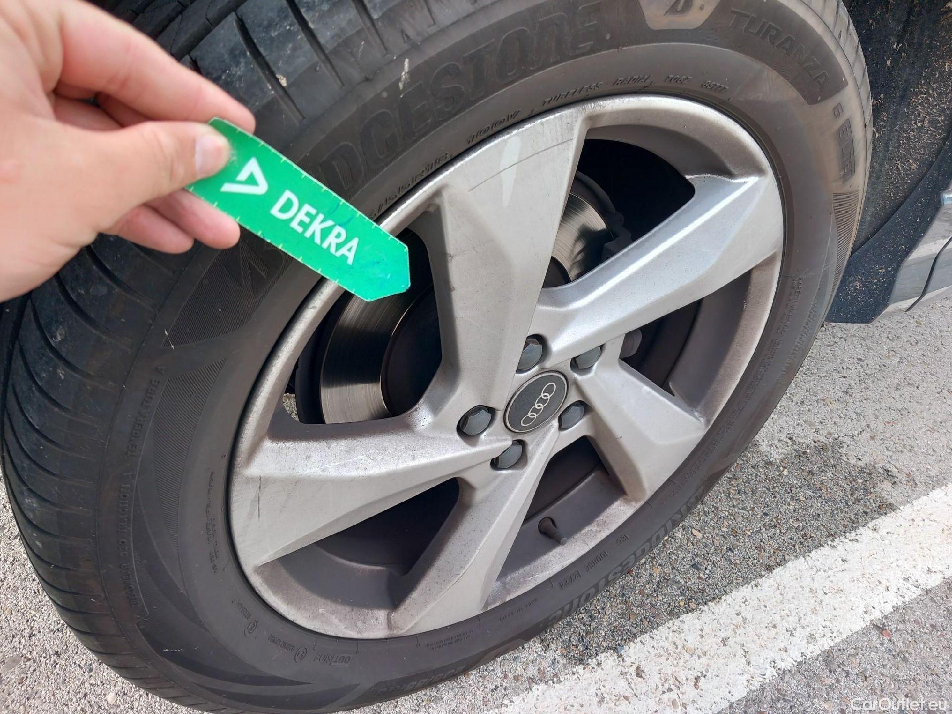  Audi  Q3 AUDI  / 2018 / 5P / todoterreno Advanced 35 TDI 110kW (150CV) S tronic #25