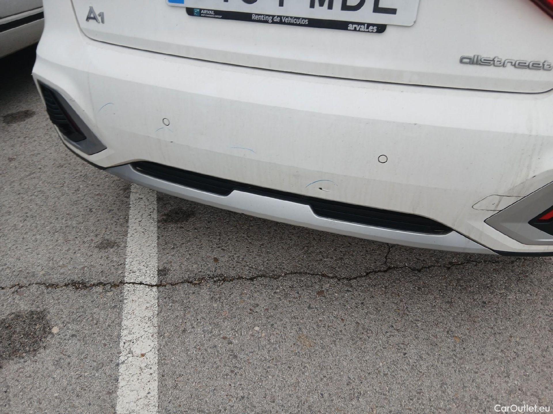  Audi  A1 Sportback AUDI A1 / 2018 / 5P / berlina con portón citycarver 30 TFSI 81kW (110CV) #26