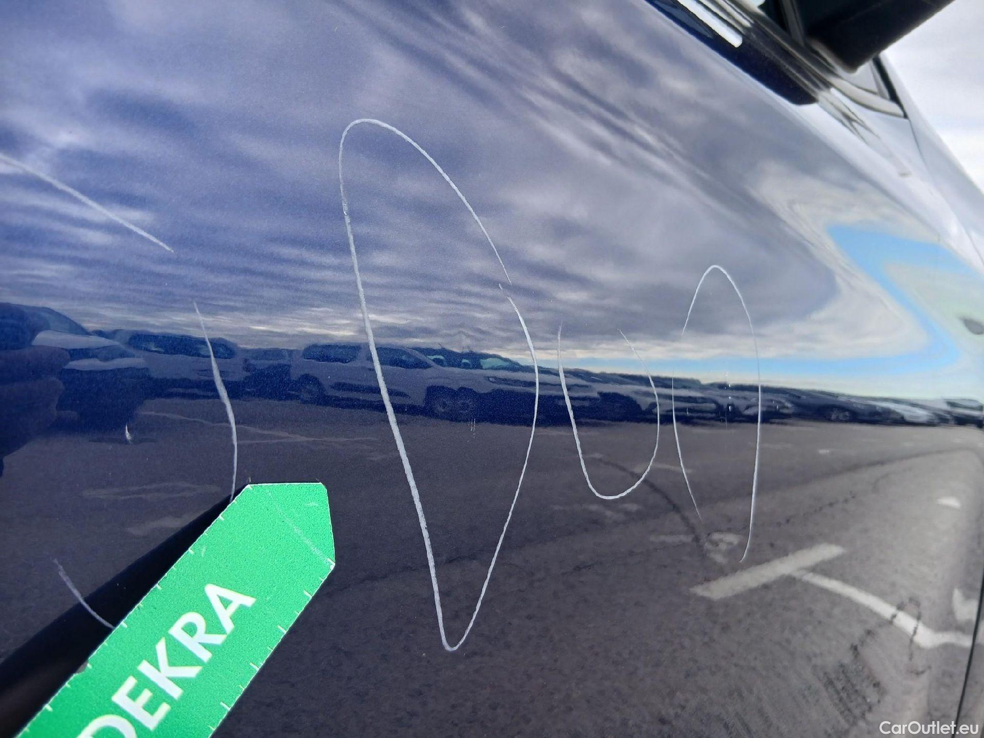  Bmw  X1 BMW  / 2019 / 5P / todoterreno sDrive16d Business #32