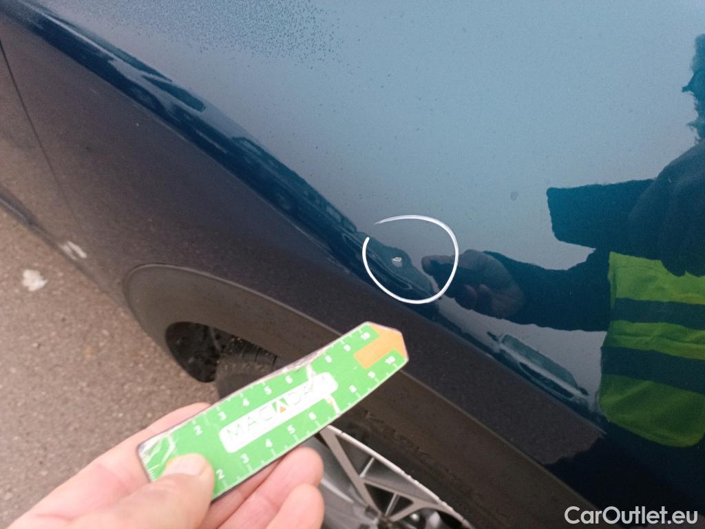  KIA  Niro KIA  / 2019 / 5P / crossover 1.6 GDi HEV 104kW (141CV) Emotion #10