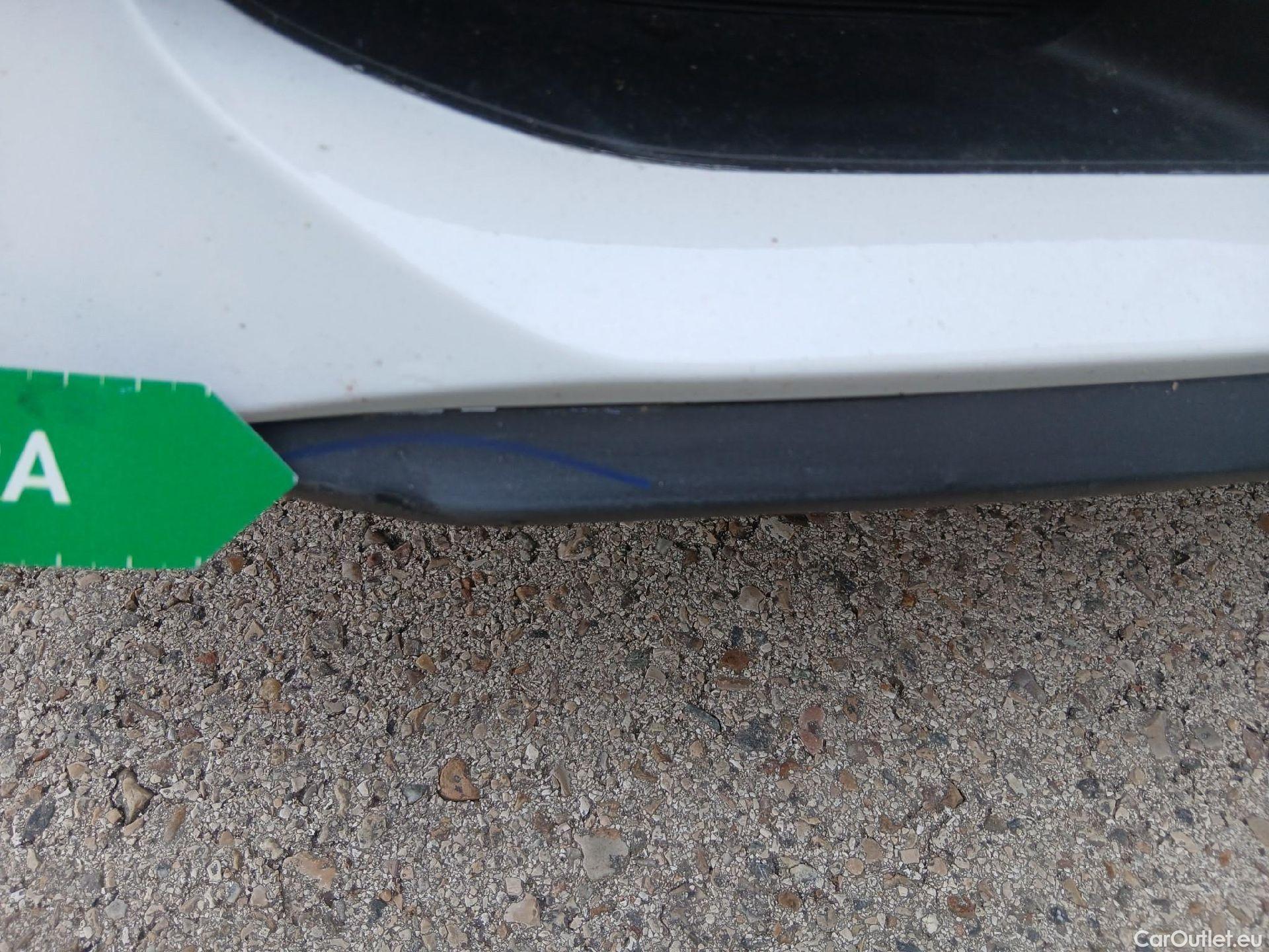  KIA  Cee'd KIA Ceed / 2018 / 5P / berlina con portón 1.6 CRDi 85kW (115CV) Business #15