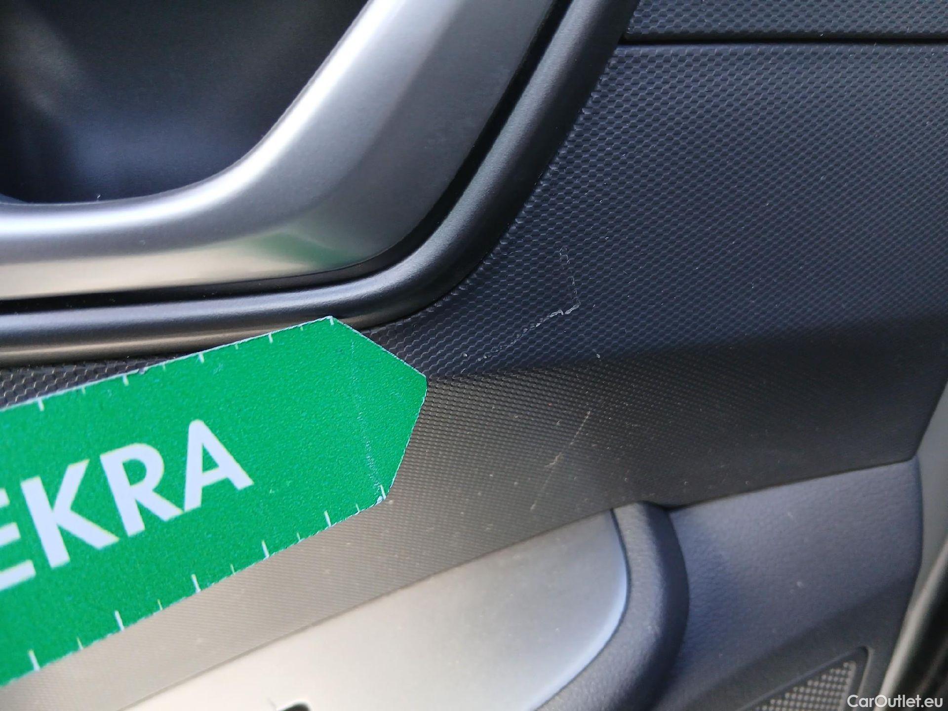  Hyundai   Ioniq HYUNDAI / 2019 / 5P / berlina con portón 1.6 GDI HEV Klass DCT #10