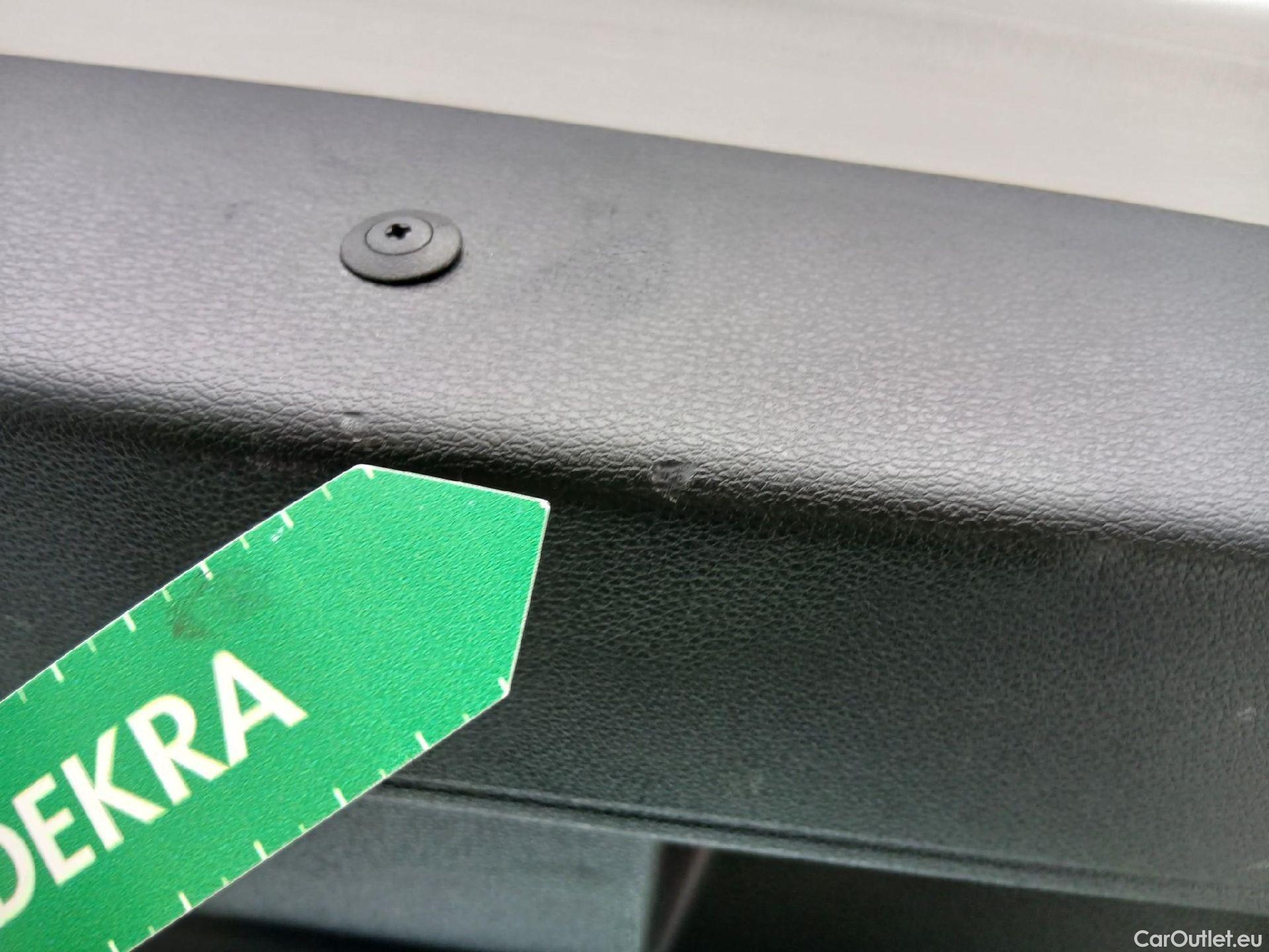  KIA  Cee'd KIA Ceed / 2018 / 5P / berlina con portón 1.6 CRDi 85kW (115CV) Business #5