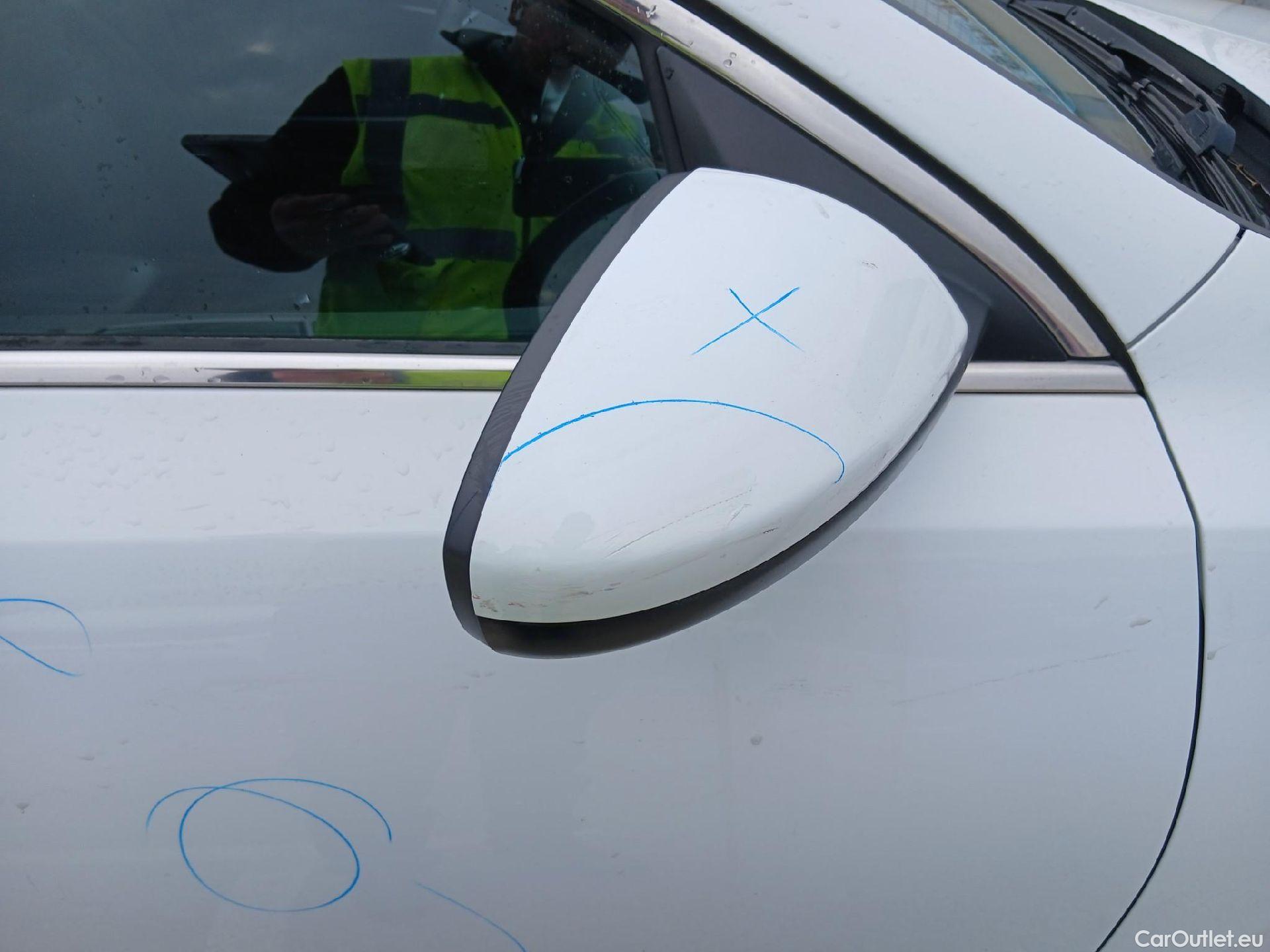  KIA  Cee'd KIA Ceed / 2018 / 5P / berlina con portón 1.6 CRDi 85kW (115CV) Business #30