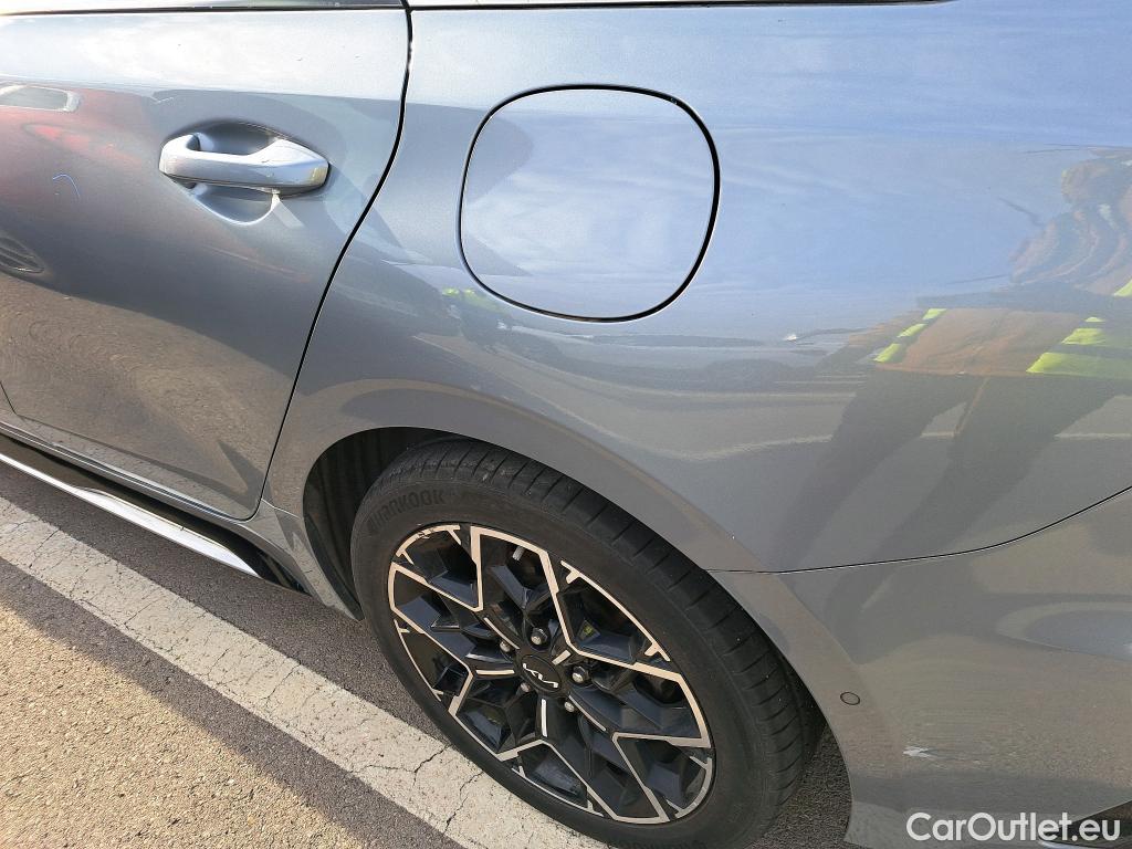  KIA  Cee'd KIA ProCeed / 2021 / 5P / familiar 1.5 MHEV 118kW (160CV) GT Line DCT #23