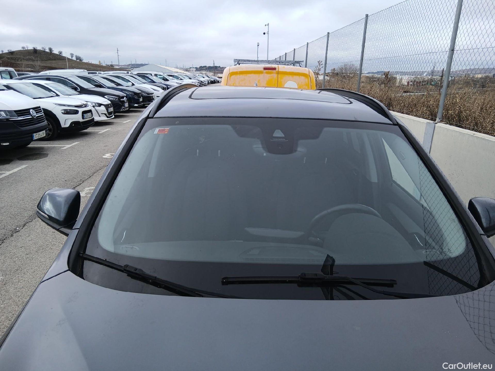  Bmw  X1 BMW  sDrive18i #2