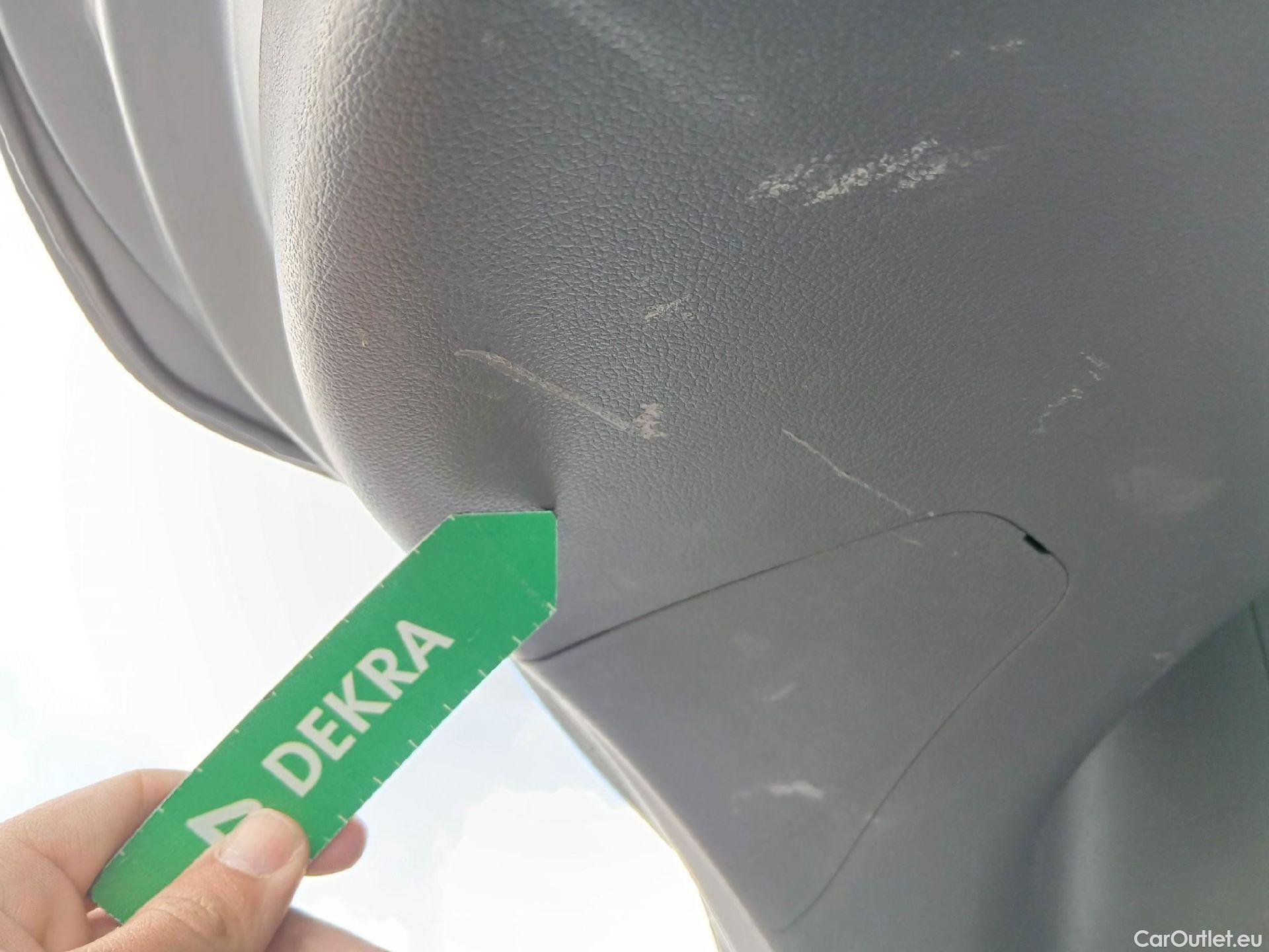  Hyundai   Ioniq HYUNDAI / 2019 / 5P / berlina con portón 1.6 GDI HEV Klass DCT #18