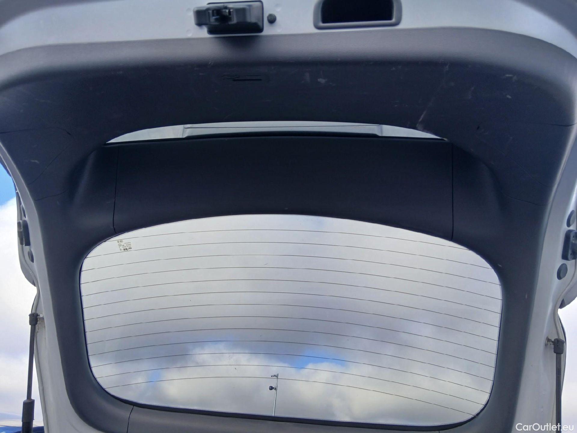  Hyundai   Ioniq HYUNDAI / 2019 / 5P / berlina con portón 1.6 GDI HEV Klass DCT #19