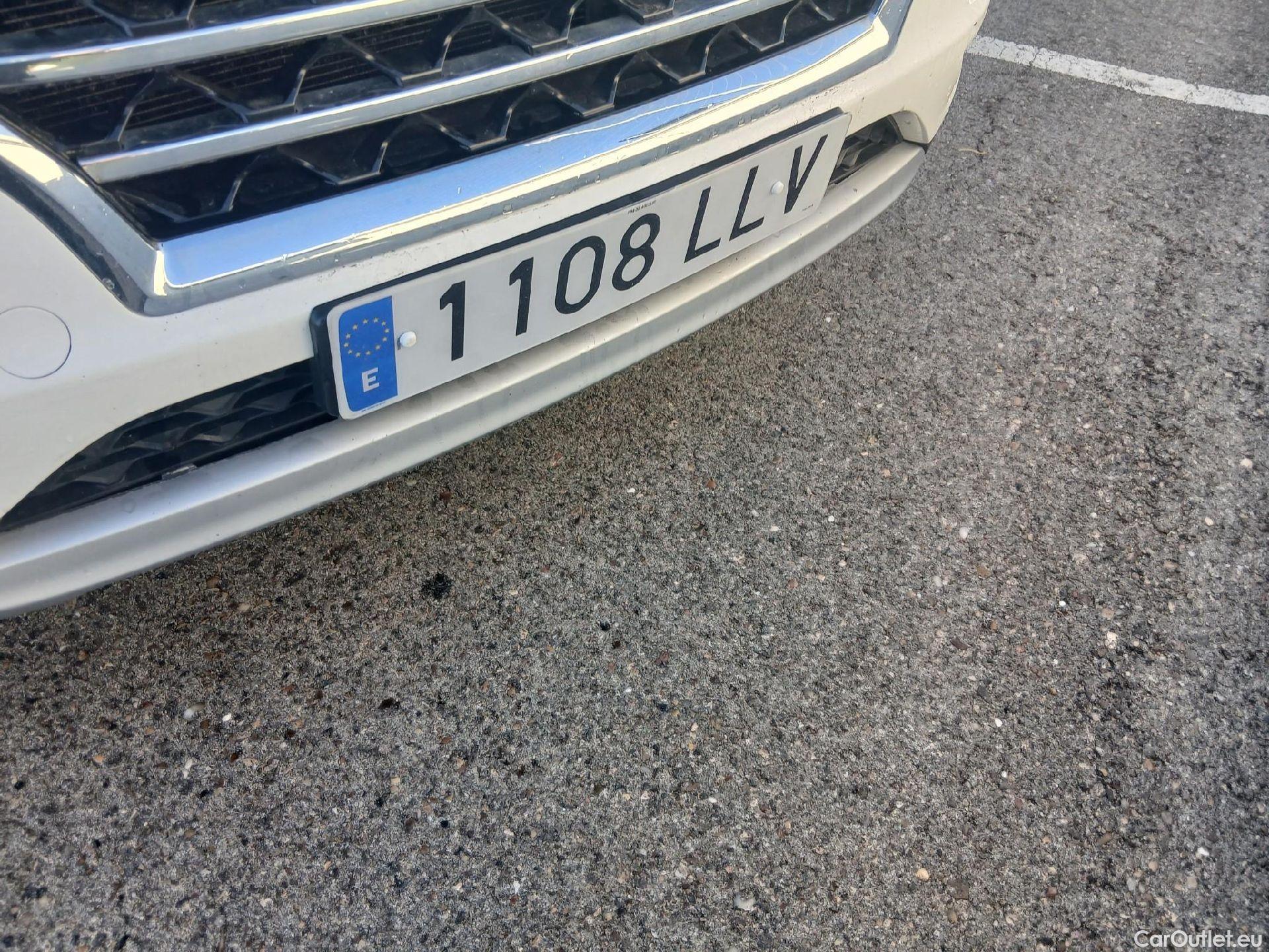  Hyundai  Tucson HYUNDAI  / 2018 / 5P / todoterreno 1.6 CRDI 85kW (116CV) 48V SLE 4X2(SP)(SL) #10