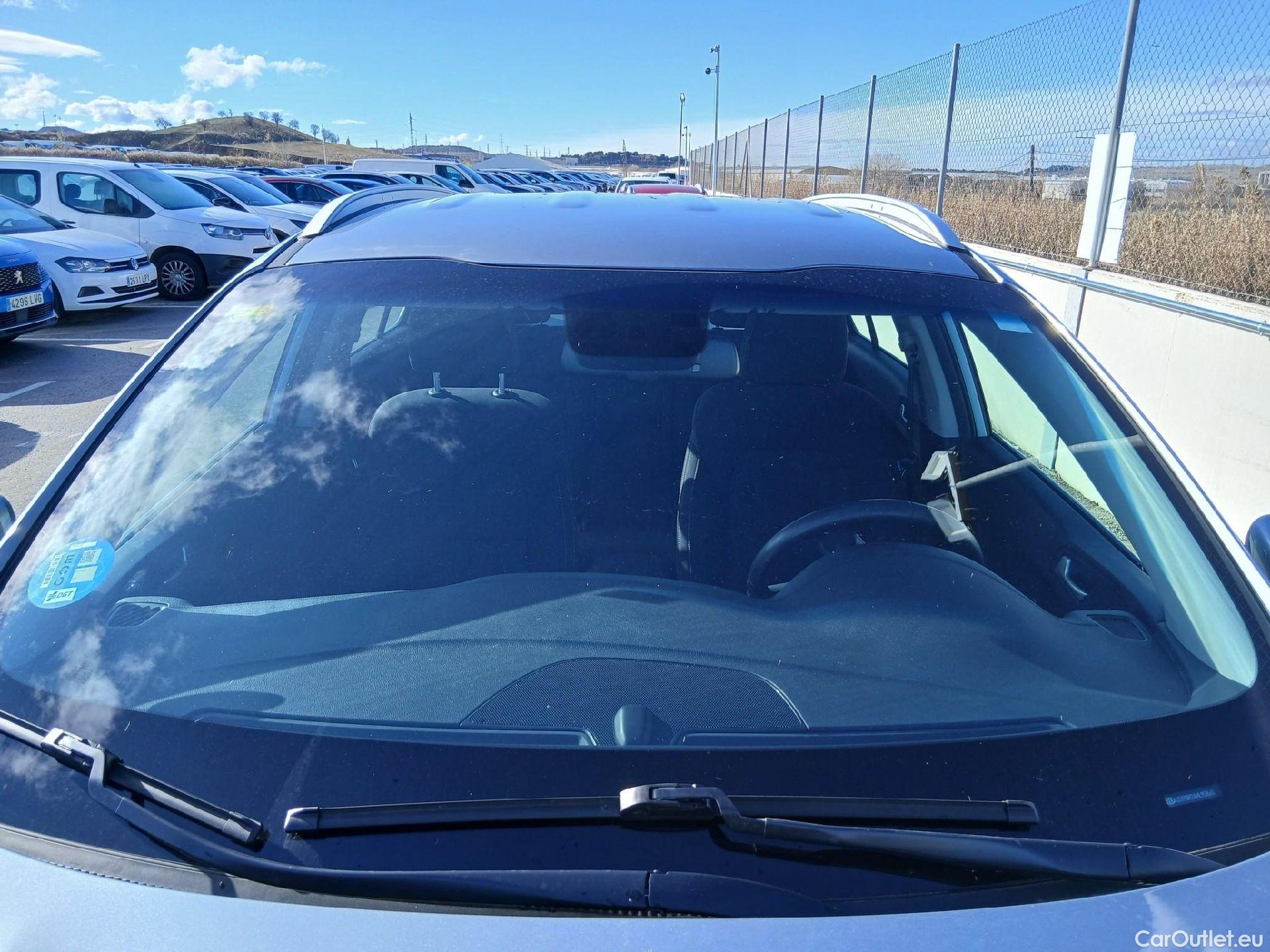  KIA  Sportage KIA  / 2018 / 5P / todoterreno 1.6 MHEV Business 85kW (115CV) 4x2 #3