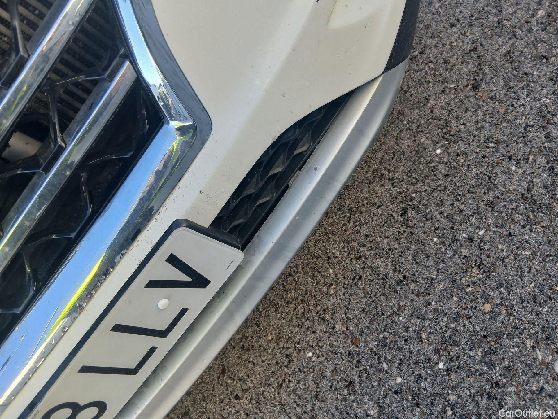  Hyundai  Tucson HYUNDAI  / 2018 / 5P / todoterreno 1.6 CRDI 85kW (116CV) 48V SLE 4X2(SP)(SL) #13