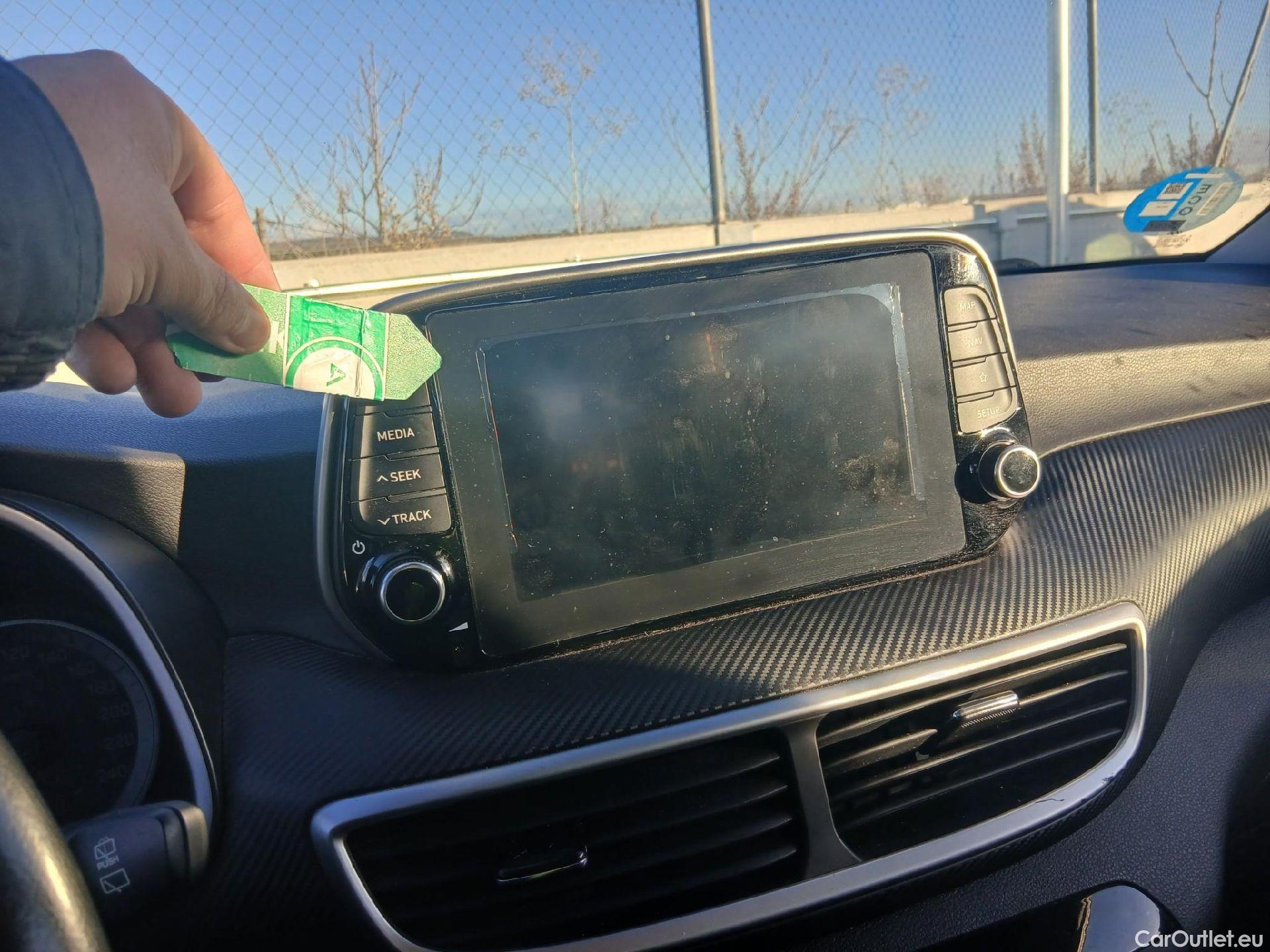  Hyundai  Tucson HYUNDAI  / 2018 / 5P / todoterreno 1.6 CRDI 85kW (116CV) 48V SLE 4X2(SP)(SL) #5