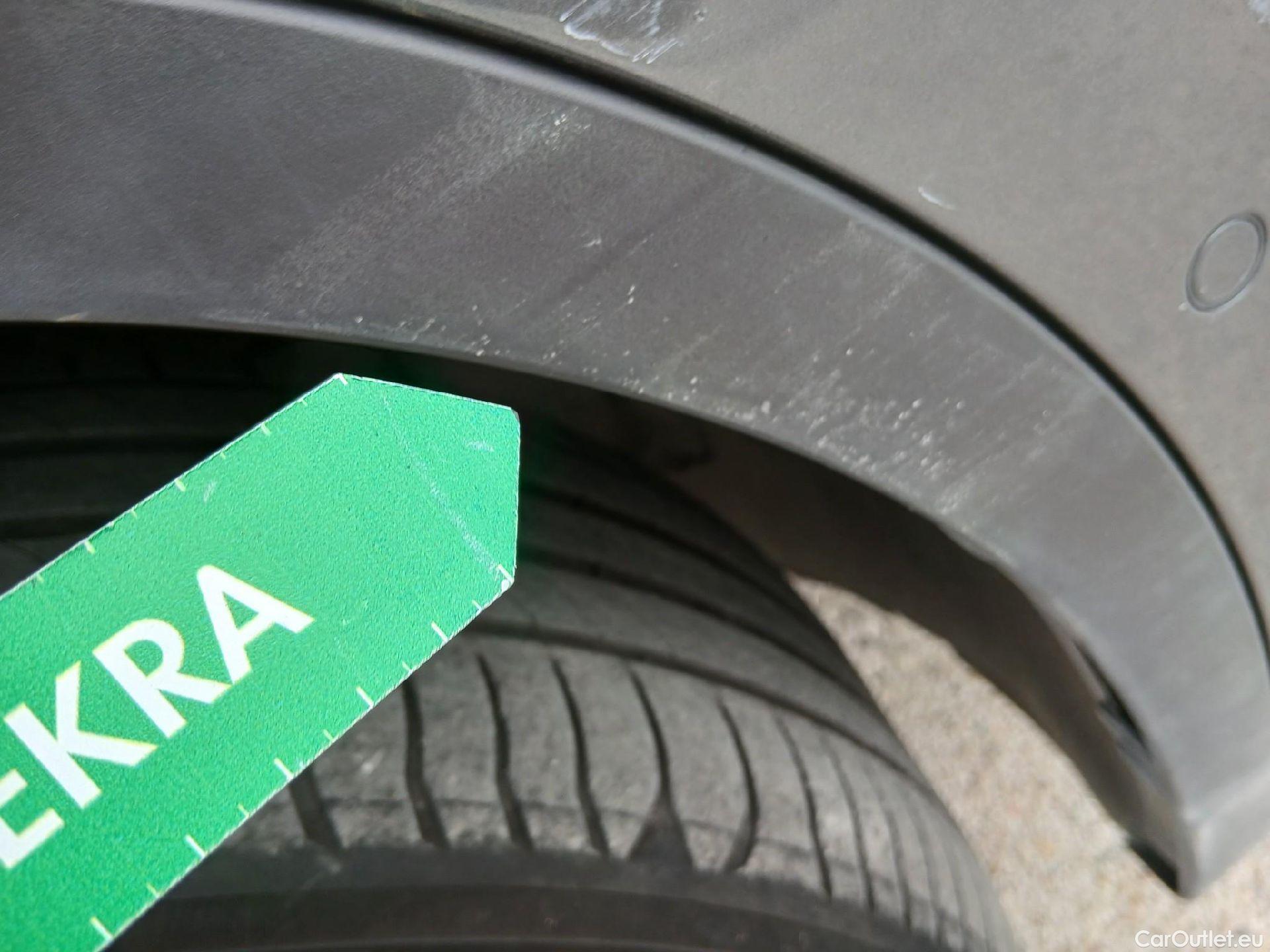  Bmw  X1 BMW  sDrive18i #34