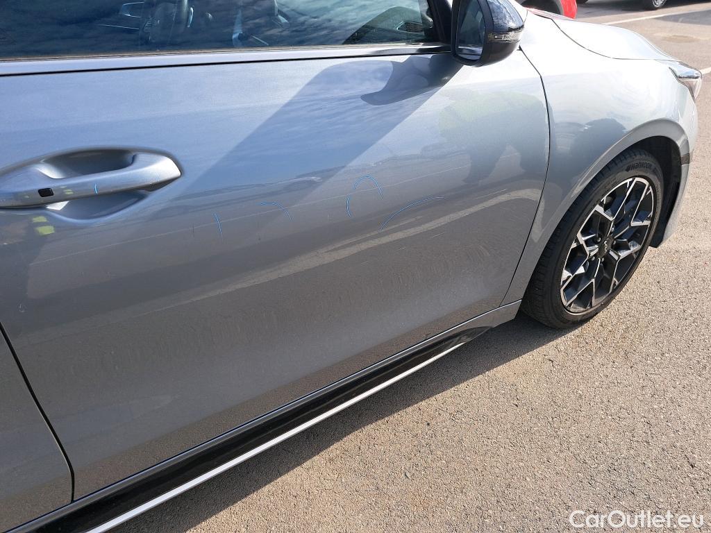  KIA  Cee'd KIA ProCeed / 2021 / 5P / familiar 1.5 MHEV 118kW (160CV) GT Line DCT #7