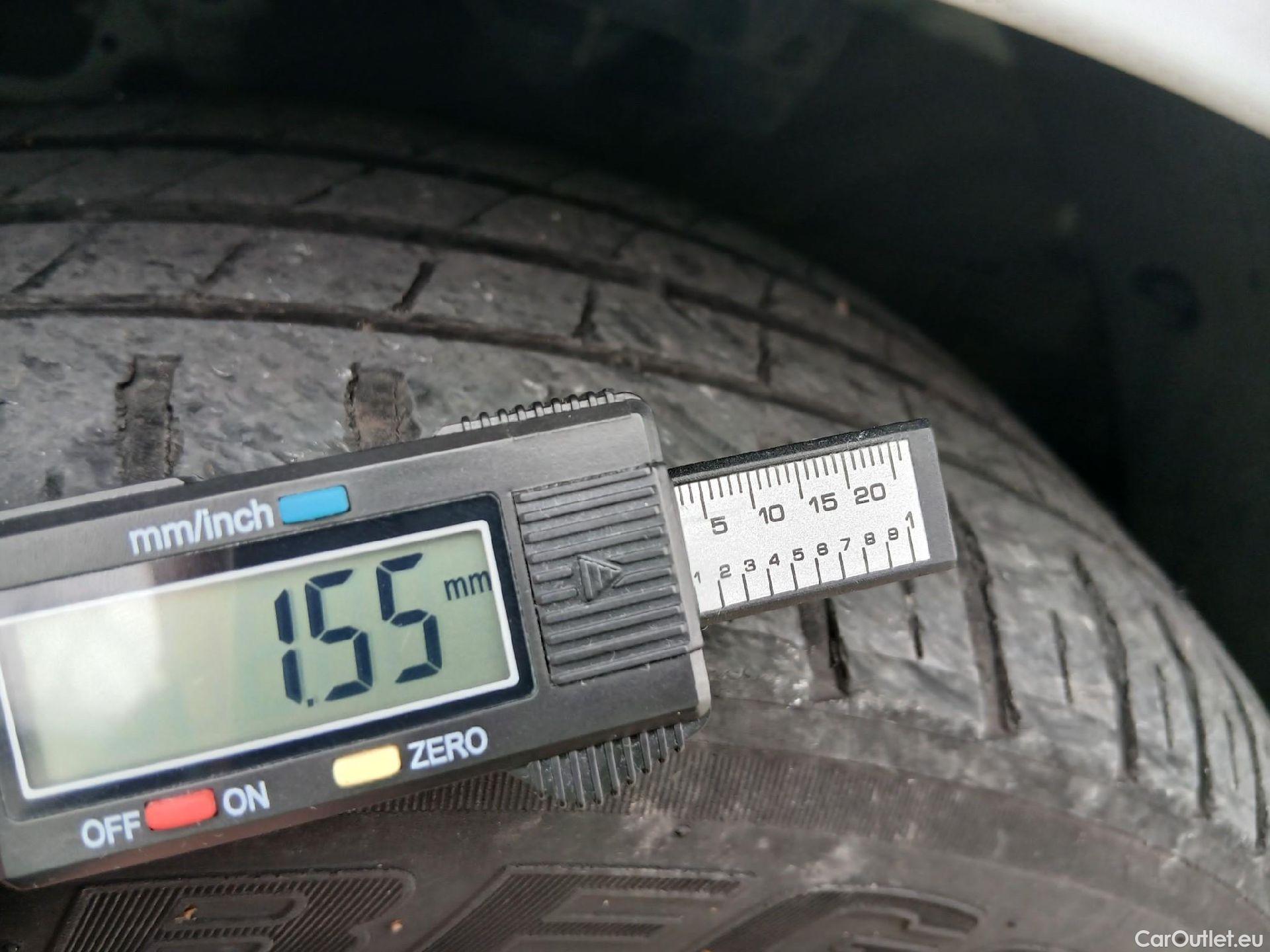  KIA  Cee'd KIA Ceed / 2018 / 5P / berlina con portón 1.6 CRDi 85kW (115CV) Business #1