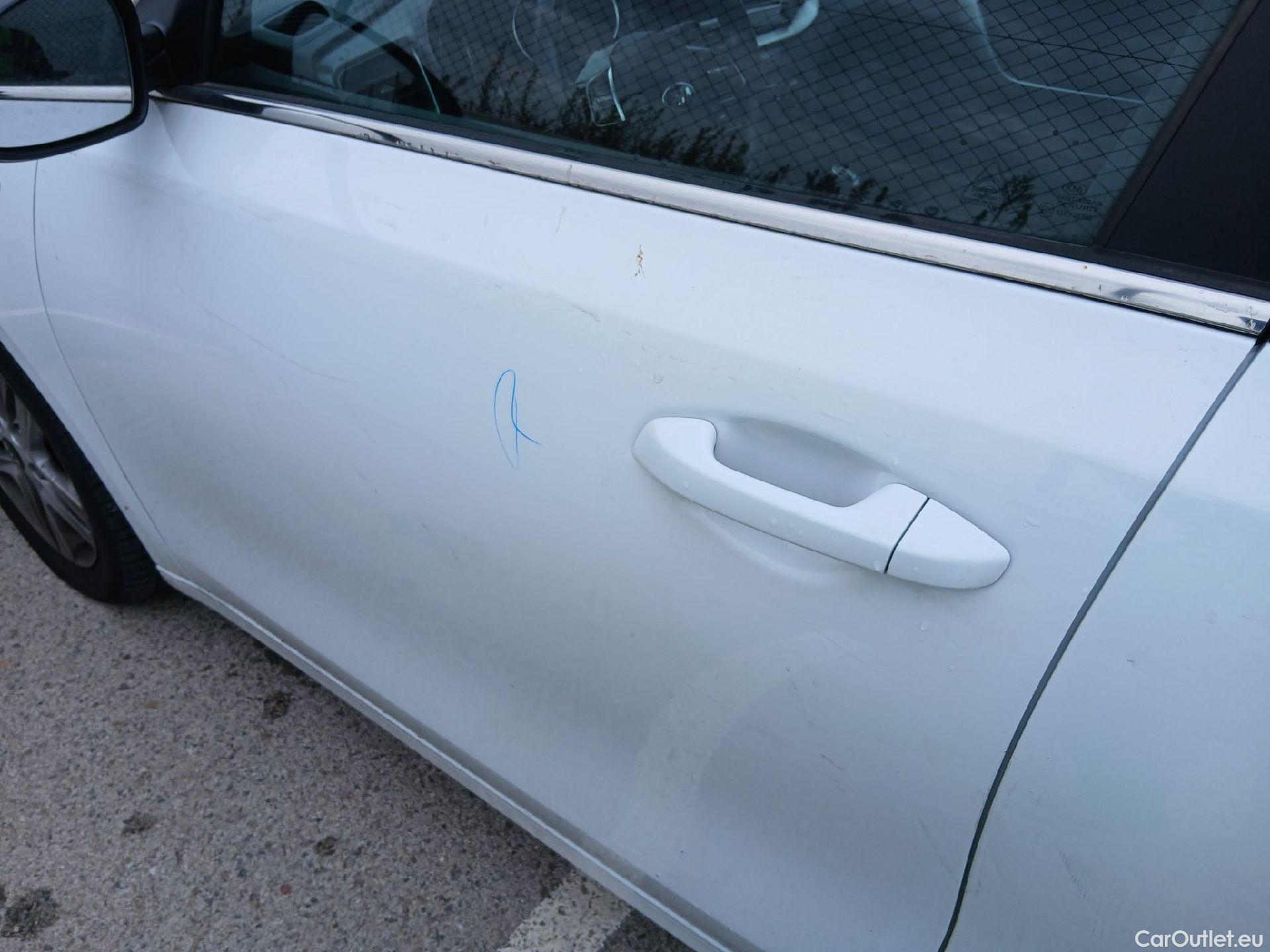  KIA  Cee'd KIA Ceed / 2018 / 5P / berlina con portón 1.6 CRDi 85kW (115CV) Business #17