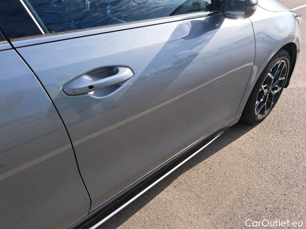  KIA  Cee'd KIA ProCeed / 2021 / 5P / familiar 1.5 MHEV 118kW (160CV) GT Line DCT #27