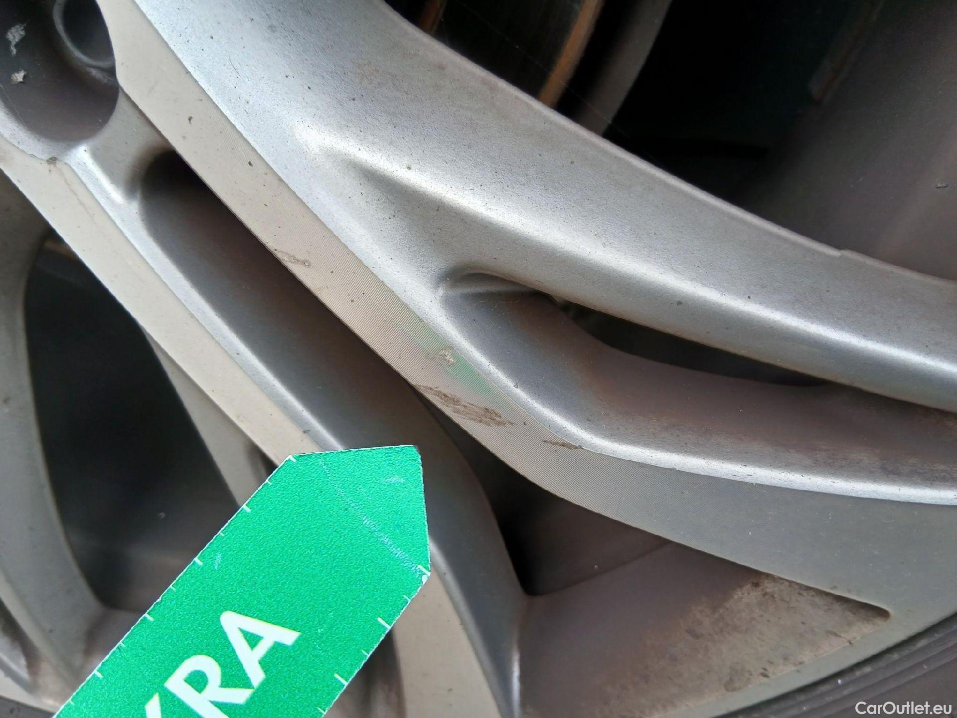  Bmw  X1 BMW  sDrive18i #29