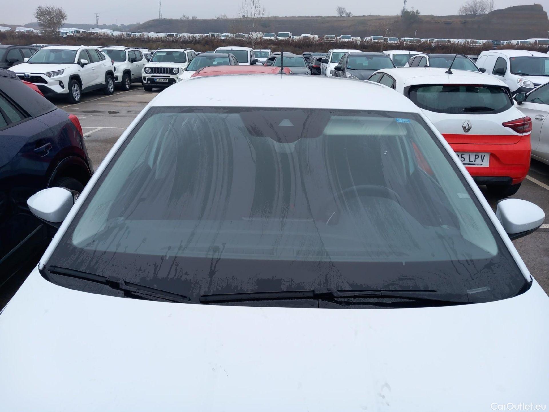  Skoda  Fabia SKODA  / 2021 / 5P / berlina con portón 1.0 TSI 70KW (95CV) Emotion (AC) #1