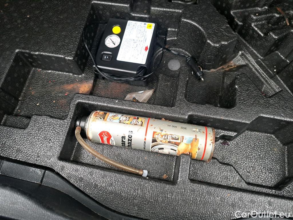  Toyota  C-HR TOYOTA  / 2016 / 5P / todoterreno 1.8 125H Advance (CX) #6