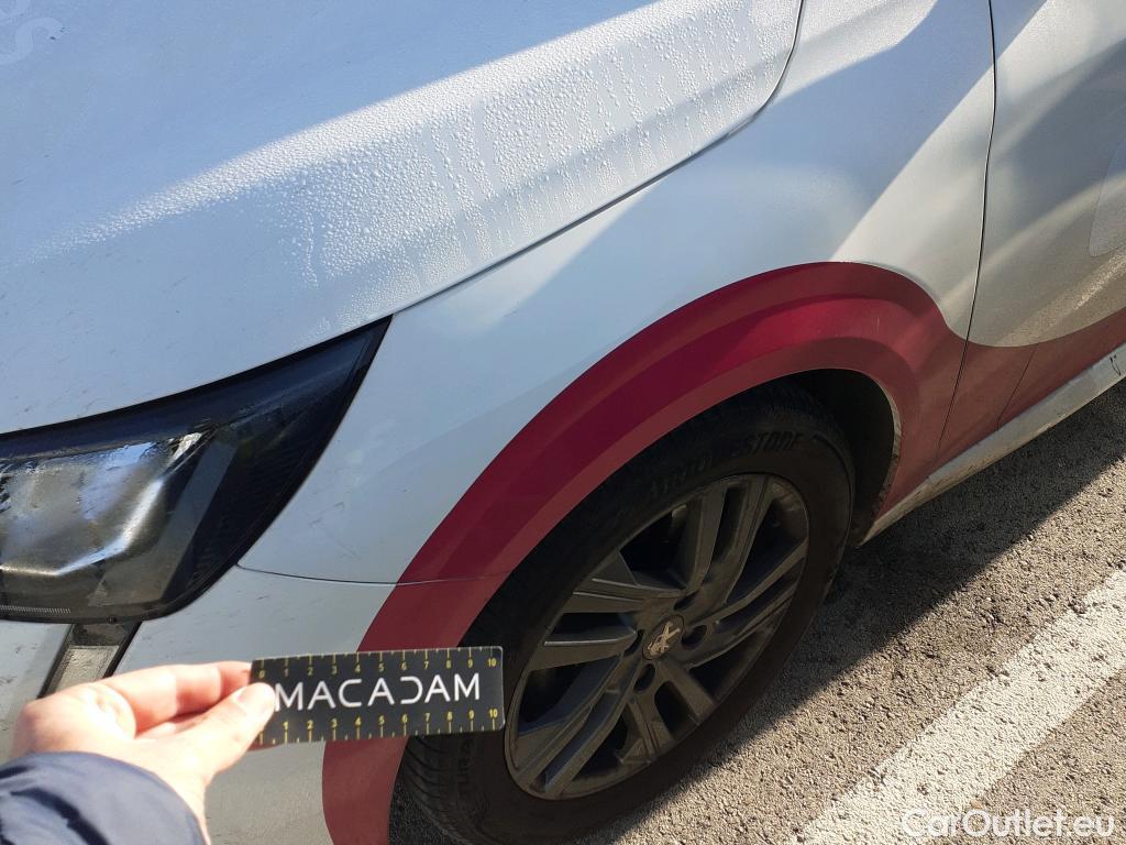  Peugeot  208 PEUGEOT  / 2019 / 5P / berlina con portón BlueHDi 73kW (100CV) Active Pack (AC) #10