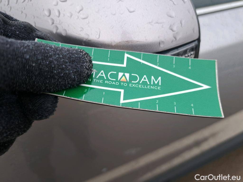  Toyota  C-HR TOYOTA  / 2016 / 5P / todoterreno 1.8 125H Advance (CX) #17